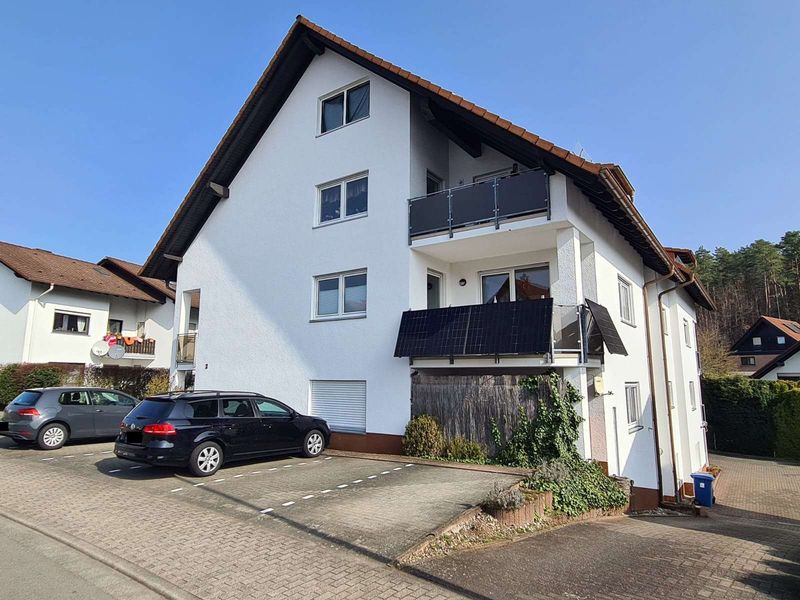 Queidersbach, 3 ZKB, Balkon, Gäste WC, Tageslichtbad, EBK, 2 Stellplätze